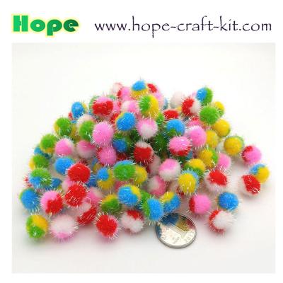 China Assorted color & sizes soft shinning glittering Pom pom ball beads for hobbies and kids hand-crafted DIY material à venda