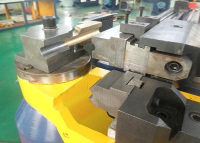 China Máquina de dobra de aço inoxidável da tubulação do CNC para o processo de dobra do tubo à venda