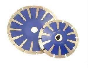 China Segmented Small Diamond metal saw blades for cutting metal, hard granite, marble, engineer for sale