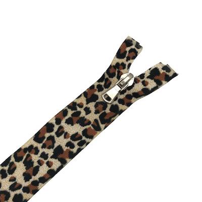 China Beautiful and lightweight hot sale fashion water resistant zipper design leopard print waterproof nylon invisible zipper for sale