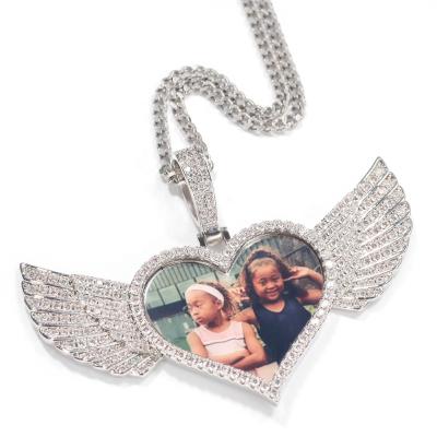 China 2021 New Customized Hiphop Necklace Personlized Photo Frame Angle Wings Heart Zircon Pendant Charm Custom Long Jewelry for sale