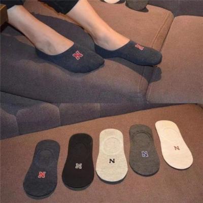 China Summer Thin Anti Slip QUICK DRY Hot Selling Breathable Bamboo Cotton Invisible No Exposure Low Cut Socks For Men for sale