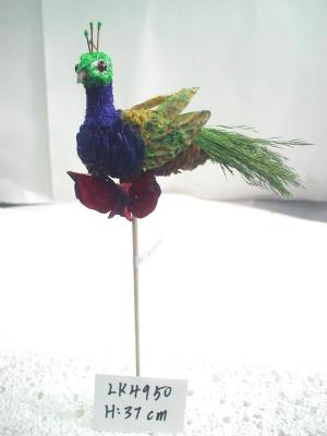 China Handicraft peacock,Holiday decoration and ornaments,Natural material holiday gifts and home decoration for sale