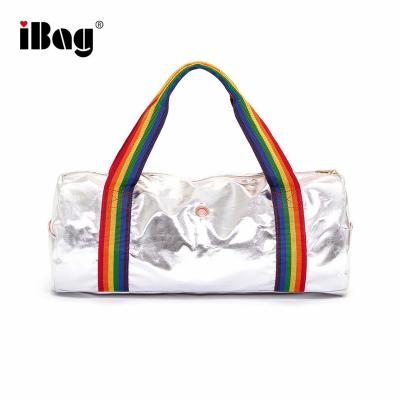 China Fashion Women Gym Duffel Bag Metallic Overnight PU Custom Design Duffel Bag With Rainbow Color Cotton Webbing Handles for sale