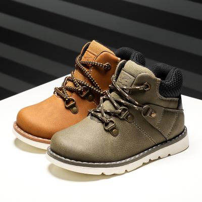 China Customized Round Logo Trending Design Anti-slip Boots Children Outdoor Ankle Boots Brown Leather Casual Boys Cowhide for sale