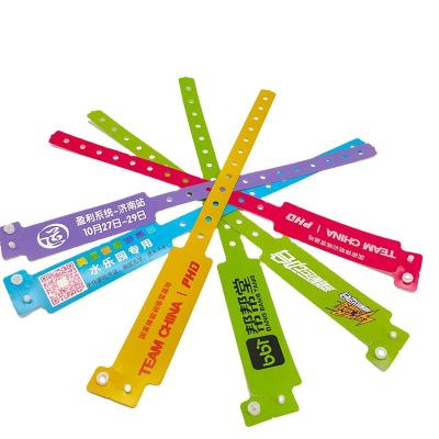 China One Time Use Waterproof PE Wristband, Paper Plastic Admission L Shape Vinyl Wristband, VIP Ticket Paper Wristbands For Events for sale