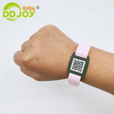 China 13.56 MHz NFC ID PVC Vinyl Waterproof/Waterproof L Slim Soft Super Shape RFID Wristband Adult Plastic Wristband For Park Festival Bar for sale