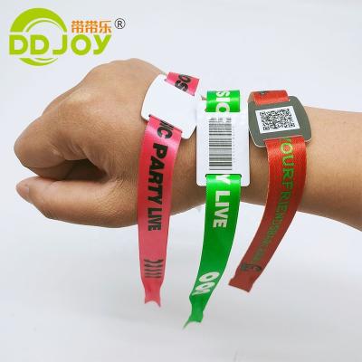 China 13.56 MHz Waterproof Custom Disposable RFID NFC Bar Festival Guests Admission NFC Wristband Woven And Polyester Bar And Ribbon Wristband Event for sale