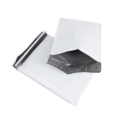 China Co-Extruded Gray Self Seal Bubble Wrap Mailers Delivery Recycled Poly Mailing Bags for sale