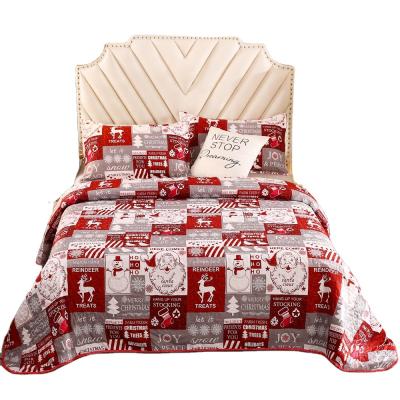 China Clean Design Quilt Cover Christmas Tree Stocking Reindeer Snowflake Santa Claus Printed Breathable Lightweight Comforter for sale