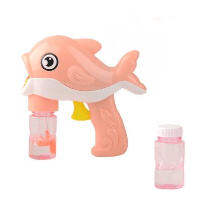 China Electric Bubble Blowing Wholesale Bubble Gun Water Soap Shape Dolphin Animal Bubble Gun Children Play Bubble Gun for sale