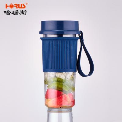 China Easy Operated Durable Logo Small Portable Blender Rechargeable Car Mini Custom Blender for sale