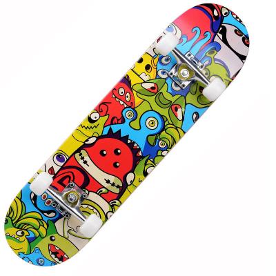 China Youth And Adult Customized Full Size Maple Wood 9 Layer Skateboard Stability Standard For Adult Kids Professional Factory for sale