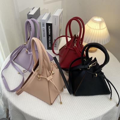 China Fashion News Latest Fashion Shoulder Bag Girls Handbags Females Popular Model Handbags For Women for sale