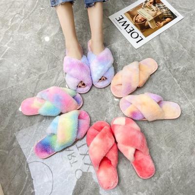 China Fashion Trend Warm Winter Faux Fur Shoes Rainbow Color Tie Dye Plush Fuzzy Indoor Home Home Slippers For Women Plush for sale