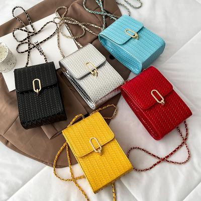 China Lady Girls Woven Messenger Bags Females Purses Shoulder Handbags 2021 New Arrivals Small For Young Lady for sale