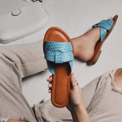 China Latest fashion trend whosale summer 2020 newcomers Bohemia sandals ladies peep toe sandals designs women large size sandals for sale