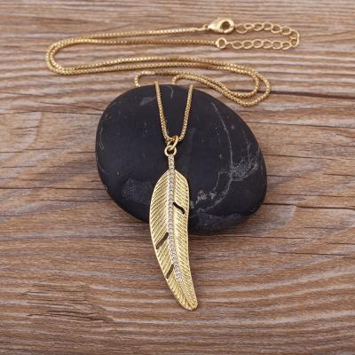 China Fashion Unisex Luxury Casual/Sporty Feather Pendant Necklace Gold Plated Long Chain Cubic Zircon Necklaces Jewelry Gift Factory Price for sale