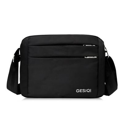 China Custom high quality nylon promotion cross - body bag leisure nylon messenger bag for men for sale