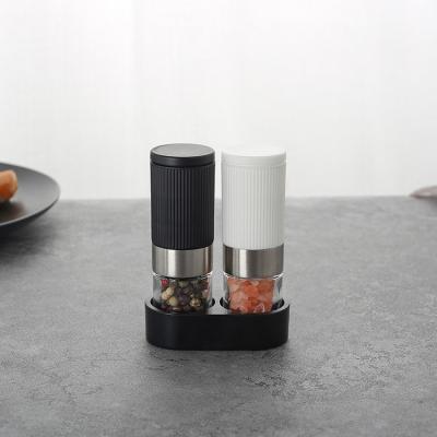 China Viable Stainless Steel Ring Ceramic Core Salt And Mini Pepper Grinder Plastic Body 18/8 PP 304 With Plastic Base 25mlx2 for sale