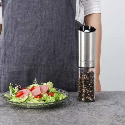 China Sustainable Automatic Electric Battery Operated Ceramic Salt and Pepper Crusher Salt and Pepper Mill Grinder Core Salt and Pepper Grinder for sale