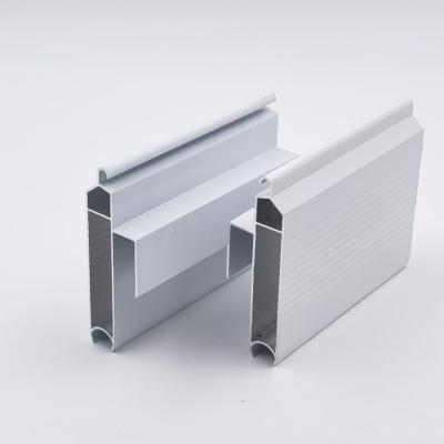 China 6063-T5 fertigte Aluminiumlegierungs-Rollen-Fensterladen-Tür-Latten-und Bahn-Profile für Garage besonders an zu verkaufen