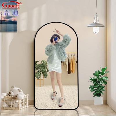 China Customized Size Silver Shaving Metal Hotel Bathroom Beauty Salon Wall Art Mirror for sale