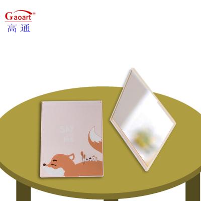 China Foldable Heart Shaped Make-Up Vanity with Logo Mirror Customizable and Compact for sale