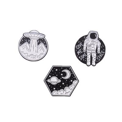 China Custom Astronaut Pin Hard Enamel Pins Badge of America Logo Metal Crafts Soft Enamel for sale