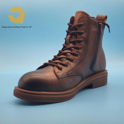 China Waterproof 2022 Wholesale Top Quality Plush Thickened Thermal Top Grain Genuine Leather Winter Martin Boots for men for sale