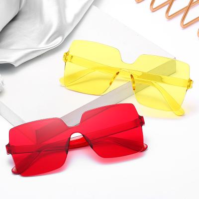 China Luxury Square Sun Glasses Jelly Eyewear Candy Color UV400 Brand Designer New Fashion Sun Glasses Women Flat Sun Glasses oculos de sol for sale