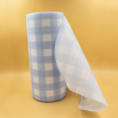 China Eco Friendly Rolls Spunlace Cleaning Cloth Roll Microfiber Wet Cleaning Cloth in Roll Nonwoven Kichen Tools for sale