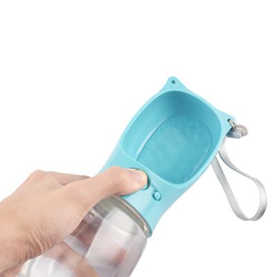 China Hot Selling Viable Cover Rotating Outdoor Reusable Sports Portable Dog Water Bottle For Walking for sale