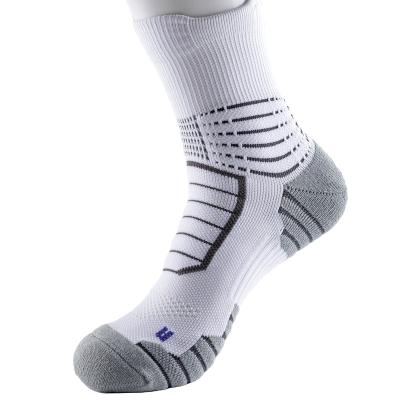 China Breathable Hot Selling Custom Logo Sports Socks Athletic Football Basketball Hoops Design Socks for sale