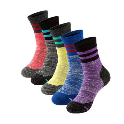 China Breathable Wholesale Outdoor Sport Socks Mens Womens Cotton Walking Hiking Socks Custom Made for sale