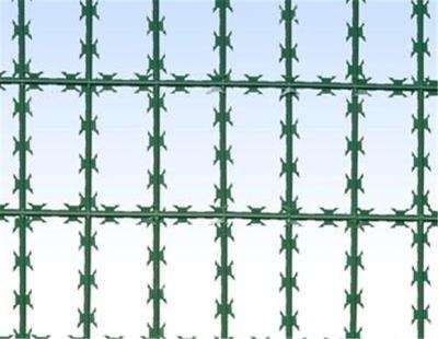 China Cheap Galvanized Welded bto22 100mm x 200mm Razor Wire Mesh Protective Fence for sale