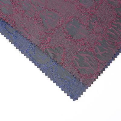 China Customized Size Polyester Jacquard Fabric Poly Yarn Dyed Jacquard Parrots for sale