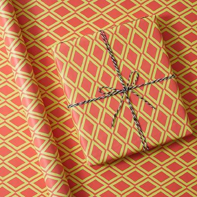 China Lovely Love Waterproof Gift Wrapping Paper , Best Seller New Gift Wrapping Paper Roll for sale