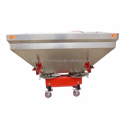 China PTO Tractor Driven 600 L PTO Fertilizer Spreader For Pellet Fertilizer for sale