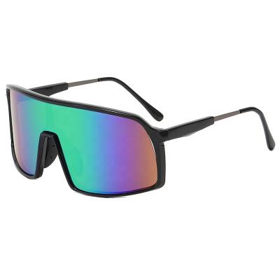 China 2022 Yuxun Square Hot Sale Oversize Sports Newcomer Unisex Custom Logo Promotional Windproof Safety Sports Cycling Sunglasses for sale