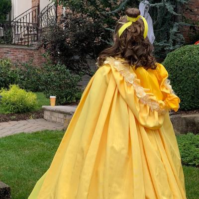 China Christmas Cosplay Fancy Party Girls Princess Belle Dress Cloak Yellow Kids Cape Halloween Soft Material Eco-friendly Costume for sale