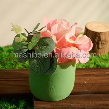 China Indoor Outdoor Artificial Flowers In Pot Modern Concrete Modern Faux Home Decor Potted Greenery for sale