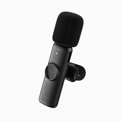 China Protable 2.4G Wireless Outdoor Interview Lavalier Shooting TikTok Video Lavalier Short Video Microphone Dropshipping for sale