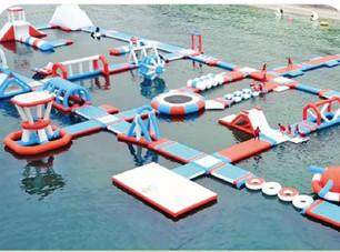 China Unisex Inflatable Water Park For Children 8 Years Old for sale