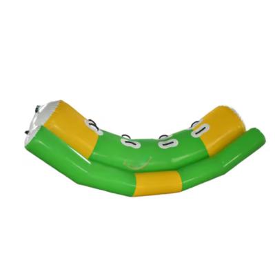 China Custom Park Water Sport 4 Person Flying Fish Inflatable Banana Boat Fun Inflatable Flying Fish Banana Boat Te koop