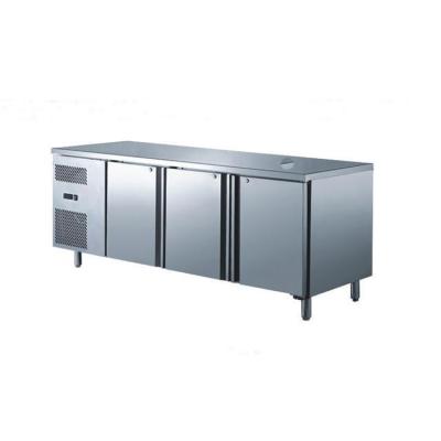 China High quality stainless steel kitchen freezer operation table refrigerator for restaurant en venta