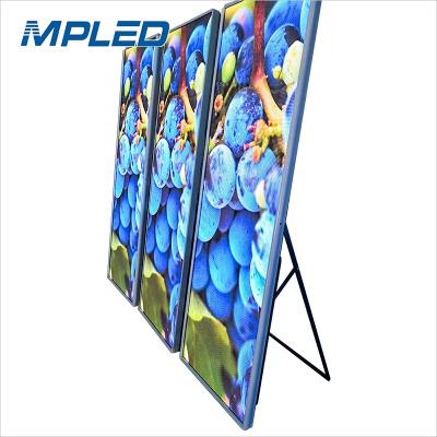 China Manufacturer 512x1920mm Indoor Mirror Led VCR P2 HD Floor Standing Poster Led Display Screen for sale