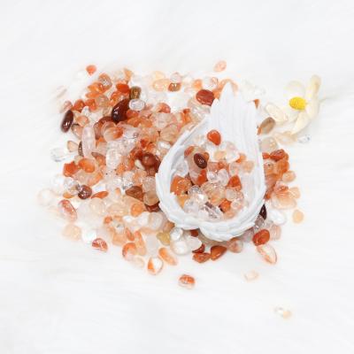 China Feng Shui Good Quality Tumbled Gemstone Gravel Healing Stones Red Quartz Rock Crystals Quartz Chips With Reasonable Price for sale