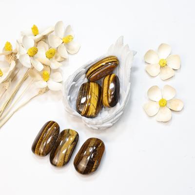 China Europe Crystal Polished Wholesale Natural Gemstone Feng Shui Tiger Eye Palm for Natural Gemstone Wholesale Feng Shui Healing Stone for sale