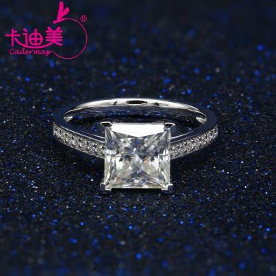 China Cadermay CLASSIC Hot Selling Princess 2.5CT Cut White Moissanite S925 Engagement Rings Trendy Silver Band Moissanite Ring For Women for sale